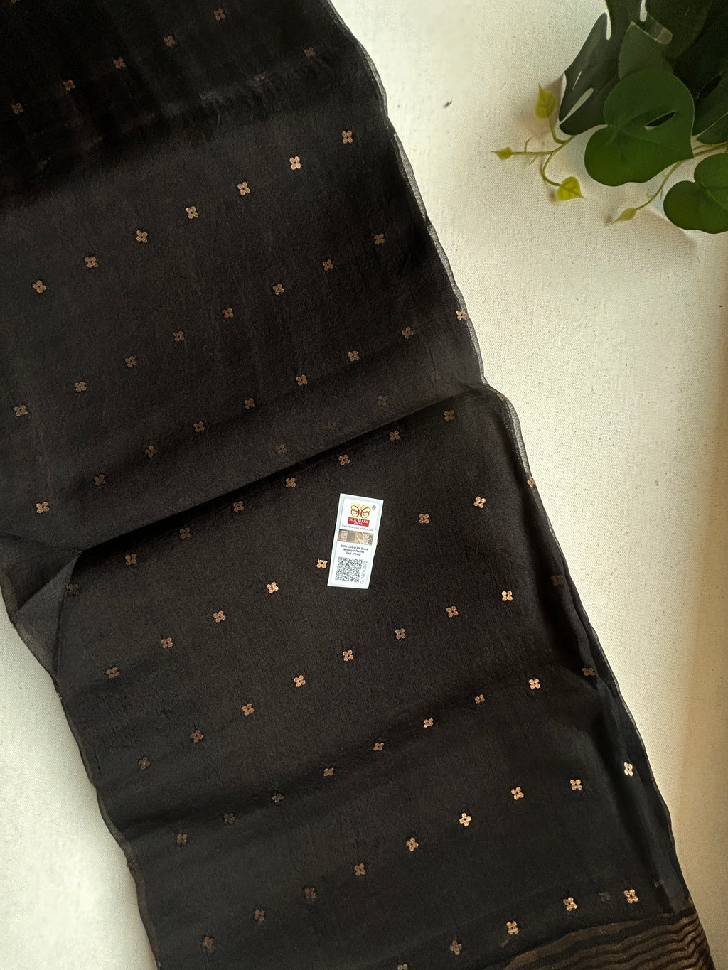 HandwovenPure Muslin Silk Sequen Saree