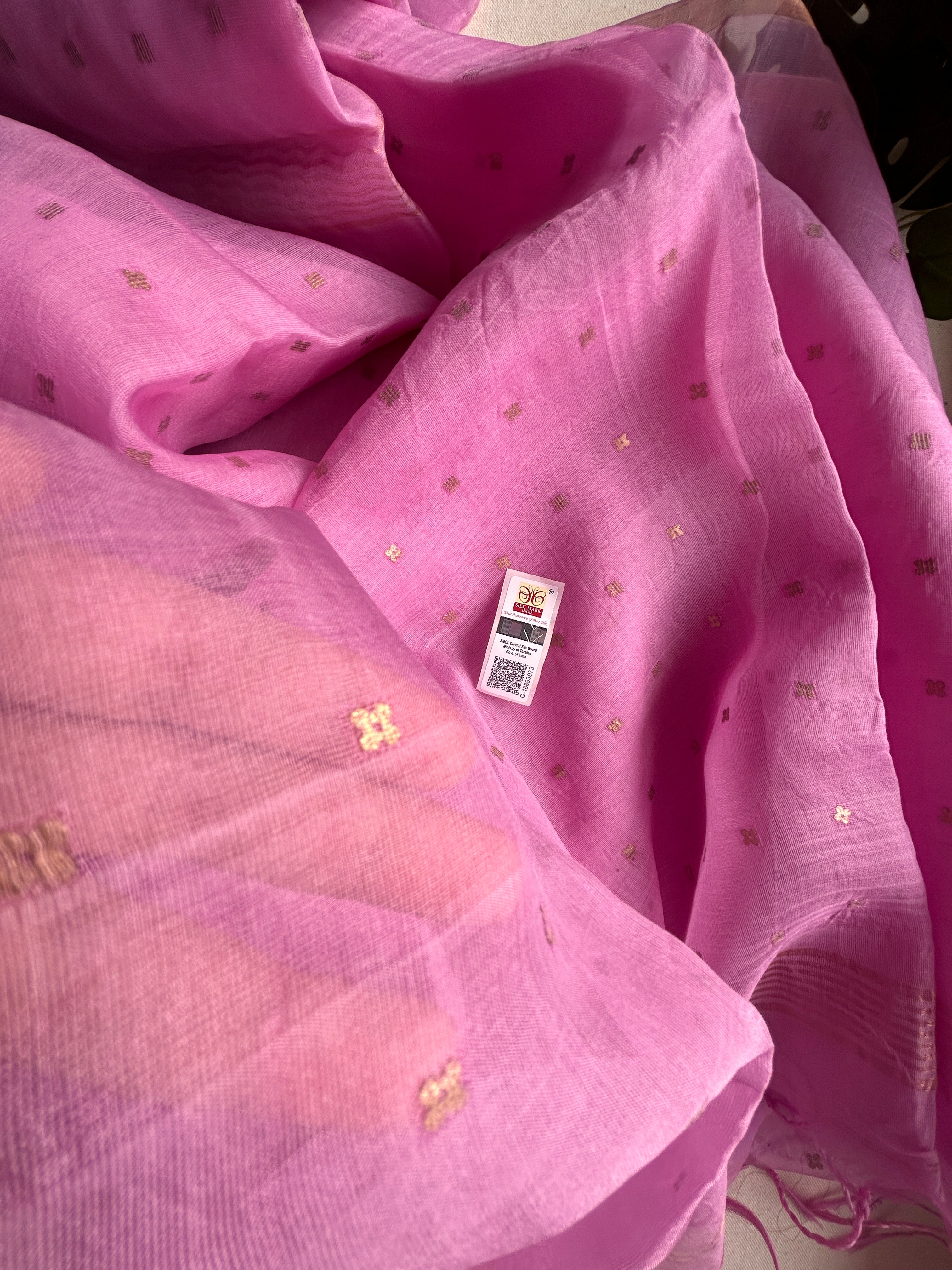 Handwoven Pure Muslin Silk Sequen Saree